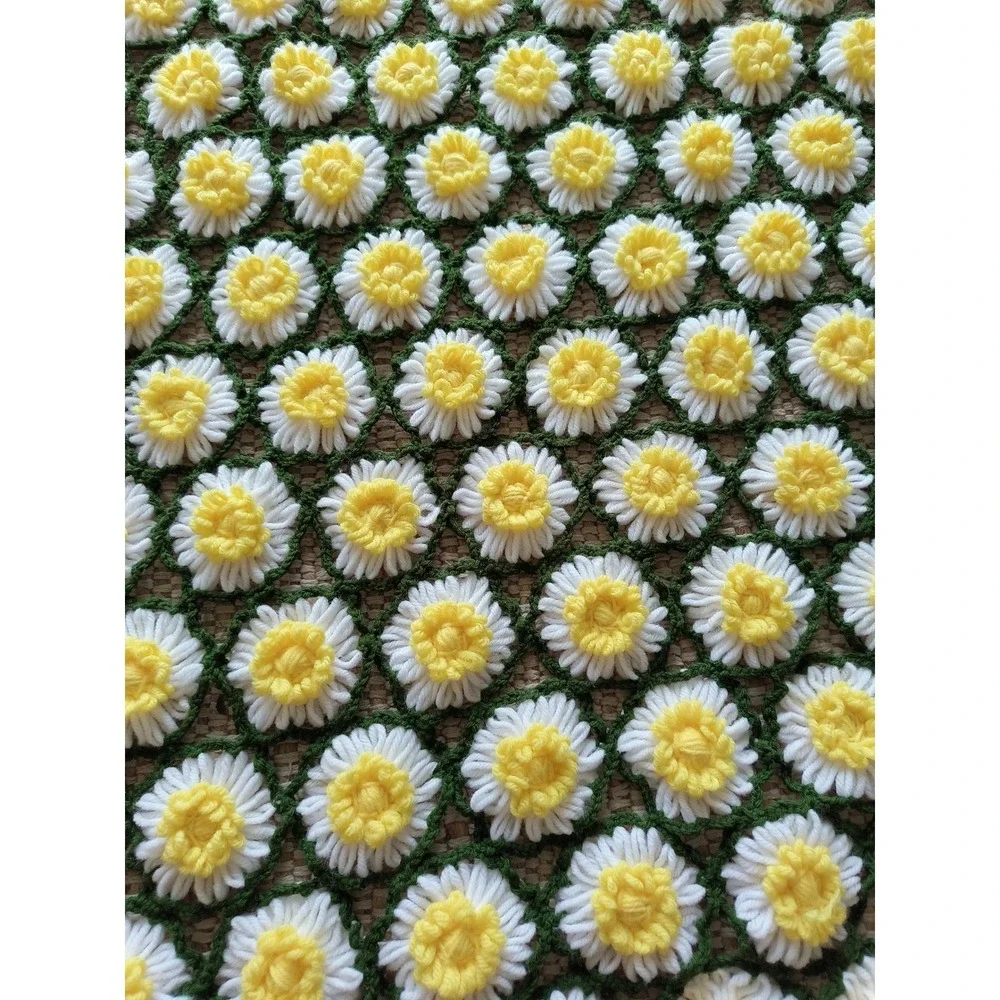 Vintage 70s crazy daisy handmade throw blanket spring colors afghan yellow flora